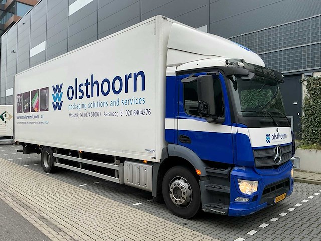 2014 mercedes-benz antos vrachtwagen met gesloten opbouw - afbeelding 24 van  32