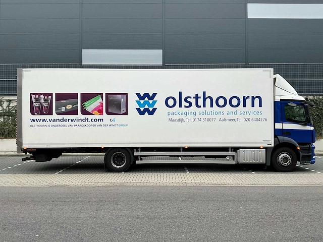 2014 mercedes-benz antos vrachtwagen met gesloten opbouw - afbeelding 25 van  32