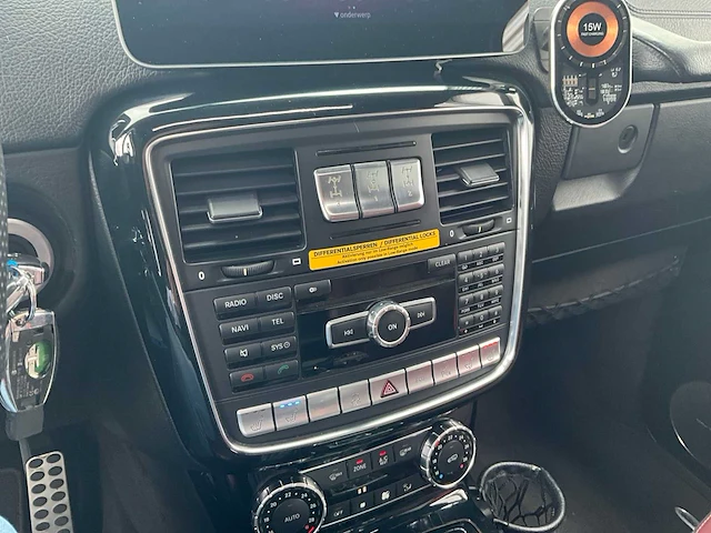 2014 mercedes-benz g-klasse amg 63 personenauto - afbeelding 28 van  40