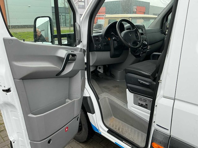 2014 mercedes-benz sprinter 516 2.2 bluetec 432 dc bedrijfswagen 4x4 - afbeelding 15 van  44