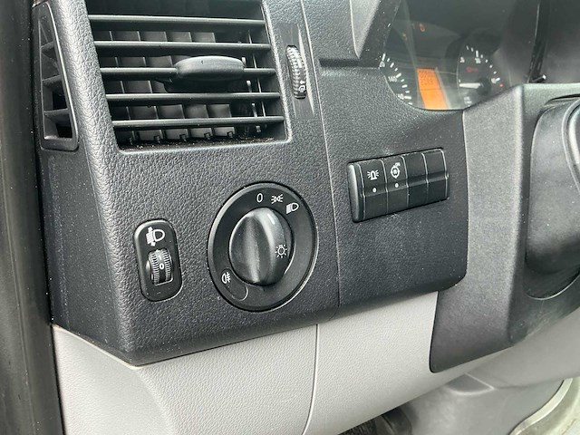 2014 mercedes-benz sprinter 516 2.2 bluetec 432 dc bedrijfswagen 4x4 - afbeelding 21 van  44