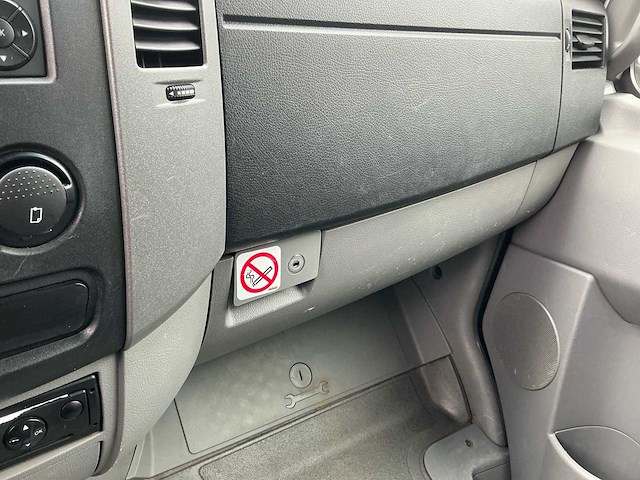 2014 mercedes-benz sprinter 516 2.2 bluetec 432 dc bedrijfswagen 4x4 - afbeelding 26 van  44