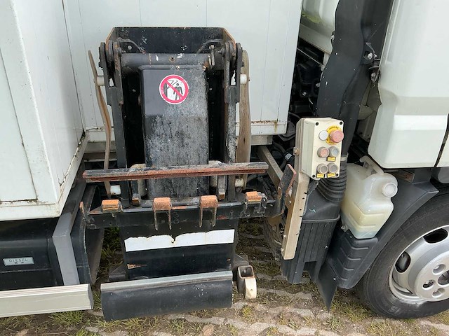 2014 mitsubishi 3c15 3.0 di 280 vuilniswagen met kiepbak - afbeelding 22 van  44