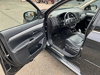 2014 mitsubishi outlander 2.0 phev instyle+ personenauto 6-tht-94 - afbeelding 8 van  39