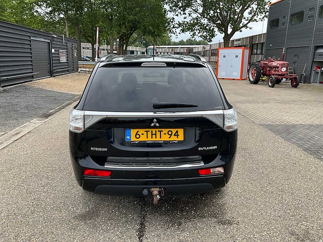 2014 mitsubishi outlander 2.0 phev instyle+ personenauto 6-tht-94 - afbeelding 34 van  39