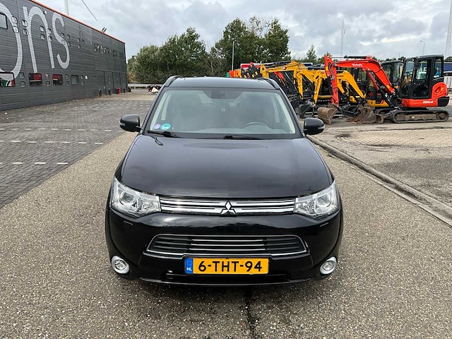 2014 mitsubishi outlander 2.0 phev instyle+ personenauto 6-tht-94 - afbeelding 38 van  39