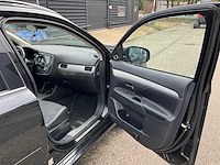2014 mitsubishi outlander 2.0 phev instyle+ personenauto 6-tht-94 - afbeelding 39 van  39