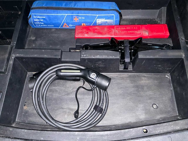 2014 mitsubishi outlander phev personenauto - afbeelding 20 van  27