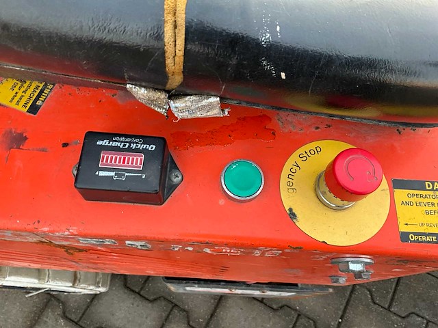 2014 national flooring equipment 5700 bol opzit accu tapijt / vloerstripper - afbeelding 3 van  15