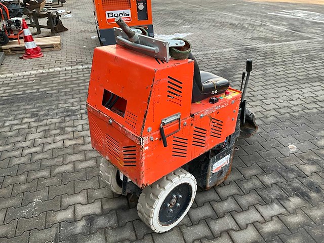 2014 national flooring equipment 5700 bol opzit accu tapijt / vloerstripper - afbeelding 11 van  15