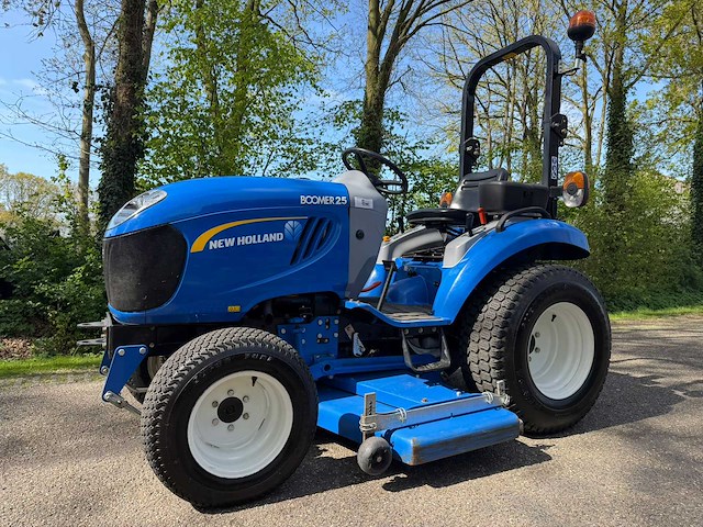 2014 new holland boomer 25 4wd zitmaaier - afbeelding 1 van  13
