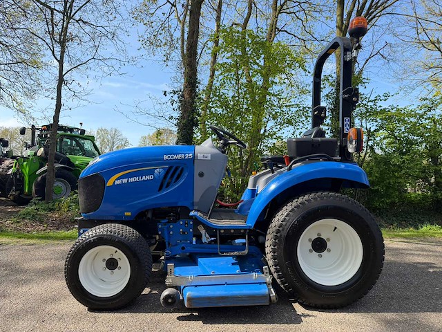 2014 new holland boomer 25 4wd zitmaaier - afbeelding 8 van  13