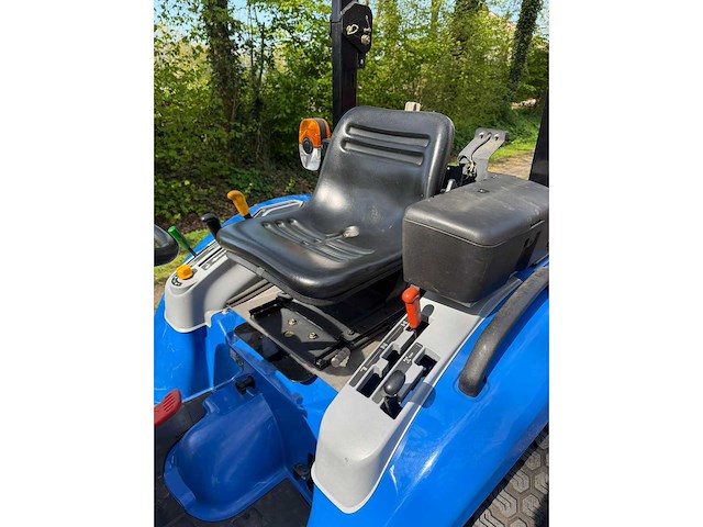 2014 new holland boomer 25 4wd zitmaaier - afbeelding 11 van  13