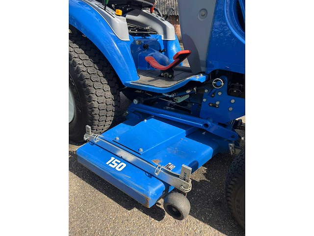 2014 new holland boomer 25 4wd zitmaaier - afbeelding 13 van  13