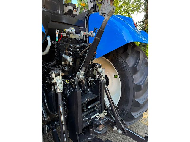2014 new holland t7.200 ac vierwielaangedreven landbouwtractor - afbeelding 9 van  11