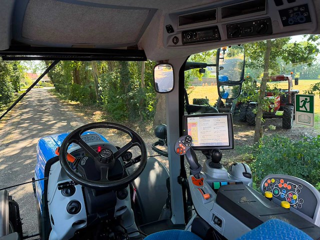 2014 new holland t7.200 ac vierwielaangedreven landbouwtractor - afbeelding 10 van  11