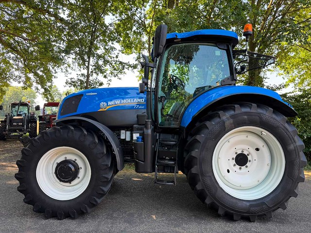 2014 new holland t7.200 ac vierwielaangedreven landbouwtractor - afbeelding 8 van  13