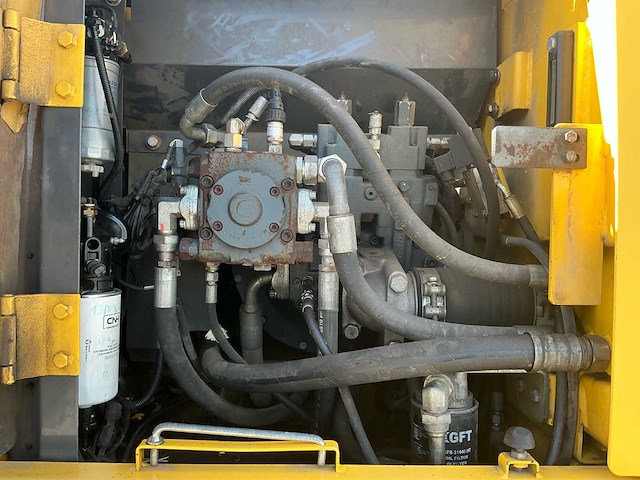 2014 new holland we150b pro banden graafmachine - afbeelding 39 van  51
