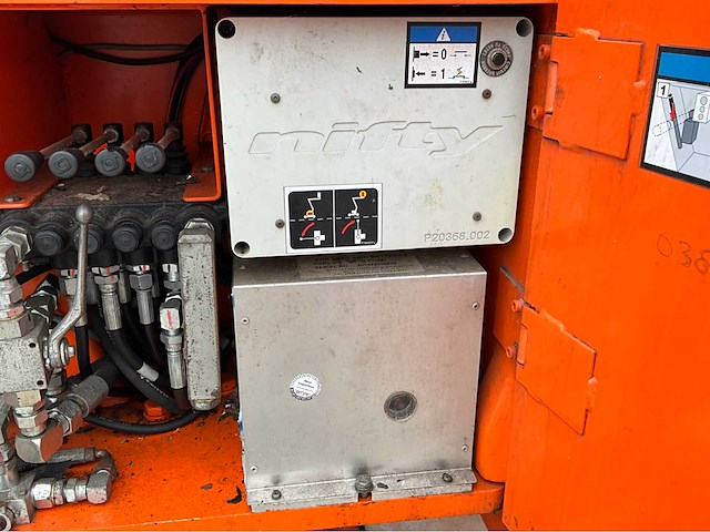 2014 niftylift nifty hr12ne hoogwerker - afbeelding 13 van  25