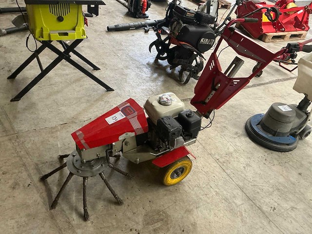 2014 nimos mugll onkruiborstel - afbeelding 1 van  7