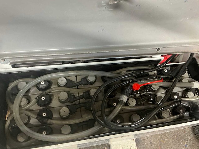 2014 nissan pll180 elektrische palletwagen - afbeelding 2 van  14