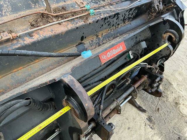 2014 oilquick shovel hoogkipbak met hydraulische klem - afbeelding 3 van  12