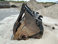 2014 oilquick shovel hoogkipbak met hydraulische klem - afbeelding 11 van  12