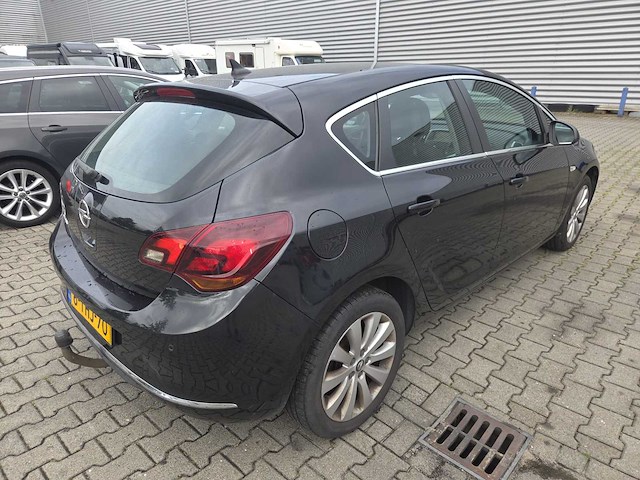 2014 opel astra 1.4 turbo cosmo personenauto - afbeelding 3 van  9