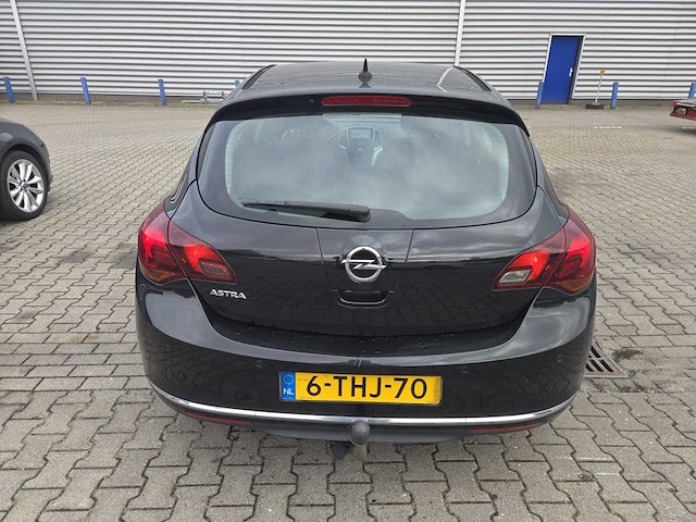 2014 opel astra 1.4 turbo cosmo personenauto - afbeelding 4 van  9