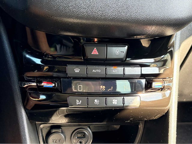 2014 peugeot 208 1.2 vti style personenauto - afbeelding 3 van  10