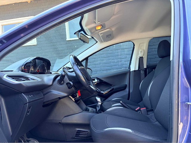 2014 peugeot 208 1.2 vti style personenauto - afbeelding 10 van  10