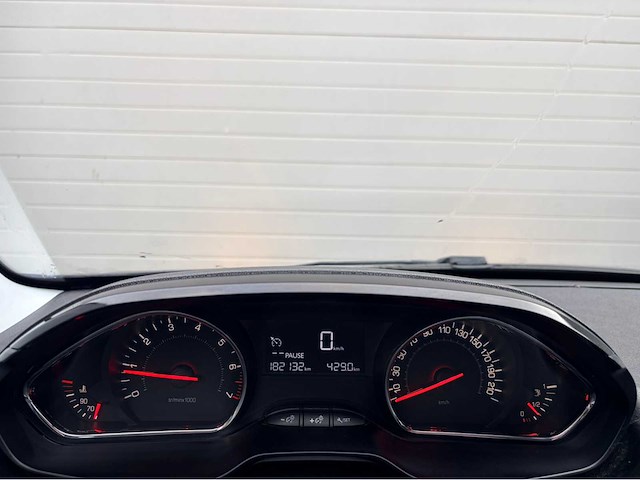 2014 peugeot 208 1.2 vti style personenauto - afbeelding 7 van  14