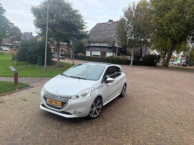 2014 peugeot 208 1.6 thp xy personenauto - afbeelding 19 van  22
