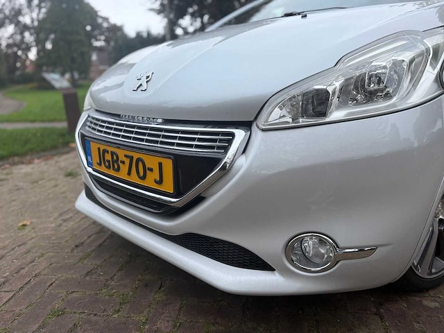 2014 peugeot 208 1.6 thp xy personenauto - afbeelding 20 van  22