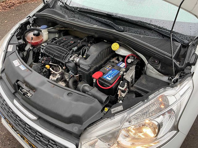 2014 peugeot 208 personenauto - afbeelding 33 van  42