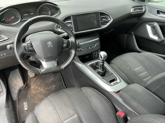 2014 peugeot 308 1.2 puretech allure personenauto - afbeelding 20 van  33
