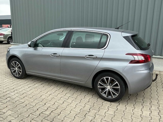 2014 peugeot 308 1.2 puretech allure personenauto - afbeelding 28 van  33
