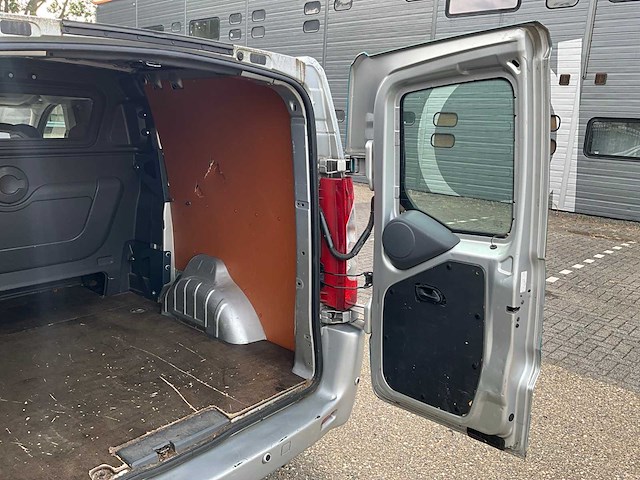 2014 peugeot expert 2.0 hdi bedrijfswagen vj-451-d - afbeelding 12 van  20