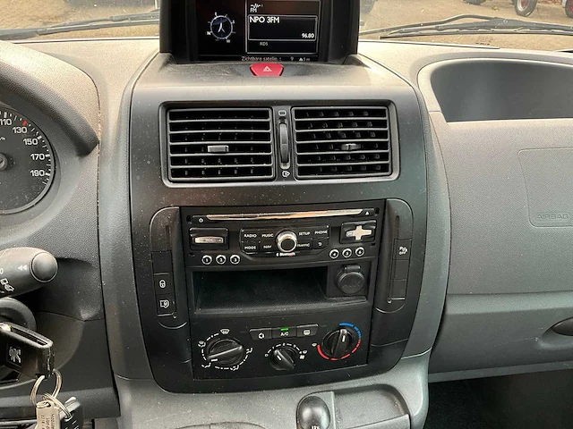 2014 peugeot expert 2.0 hdi bedrijfswagen vj-451-d - afbeelding 16 van  39