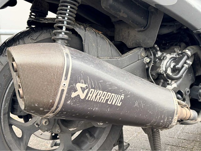 2014 piaggio scooter motorfiets - afbeelding 13 van  13