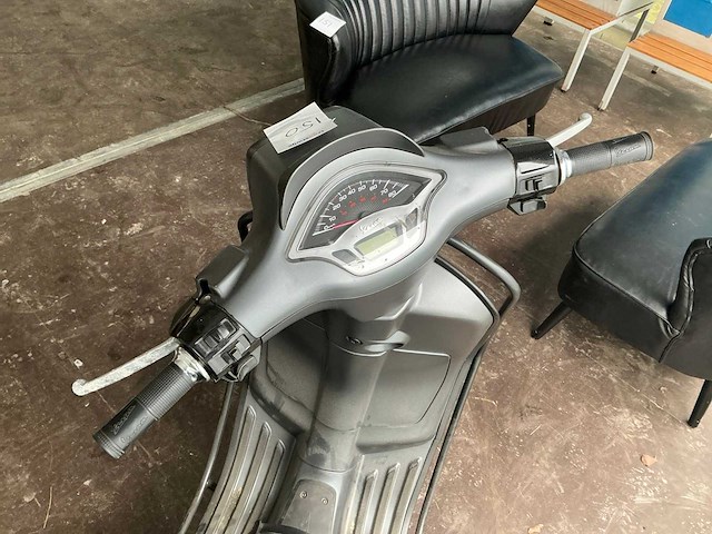 2014 piaggio vespa snorscooter - afbeelding 2 van  11