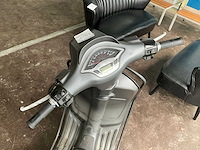 2014 piaggio vespa snorscooter - afbeelding 2 van  11