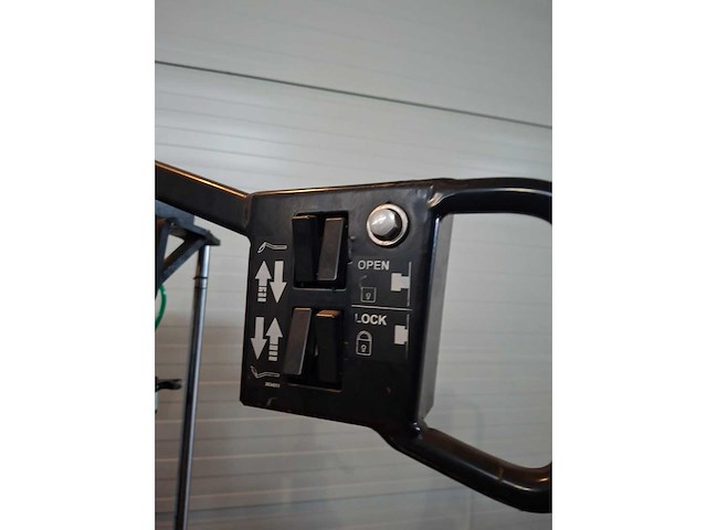 2014 rema tiptop promaxx force 1130 banden de-en montageapparaat - afbeelding 7 van  15