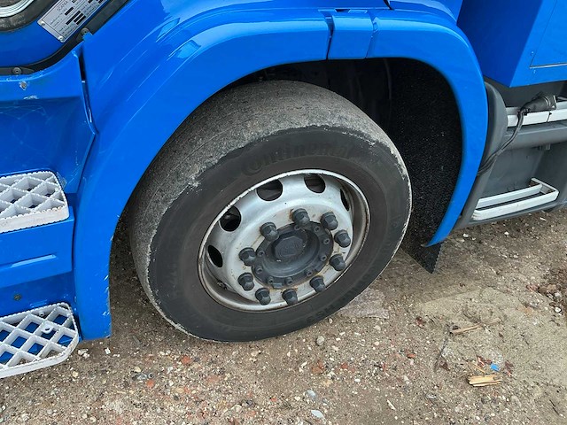 2014 scania p370 opleggertrekker met 2001 de vries jv10000 visverkoop oplegger - afbeelding 30 van  45