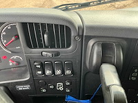 2014 scania p370 opleggertrekker met 2001 de vries jv10000 visverkoop oplegger - afbeelding 37 van  45