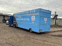 2014 scania p370 opleggertrekker met 2001 de vries jv10000 visverkoop oplegger - afbeelding 20 van  20