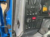 2014 scania p370 opleggertrekker met 2001 de vries jv10000 visverkoop oplegger - afbeelding 35 van  45