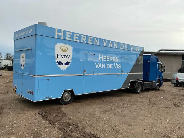 2014 scania p370 opleggertrekker met 2001 de vries jv10000 visverkoop oplegger - afbeelding 42 van  45