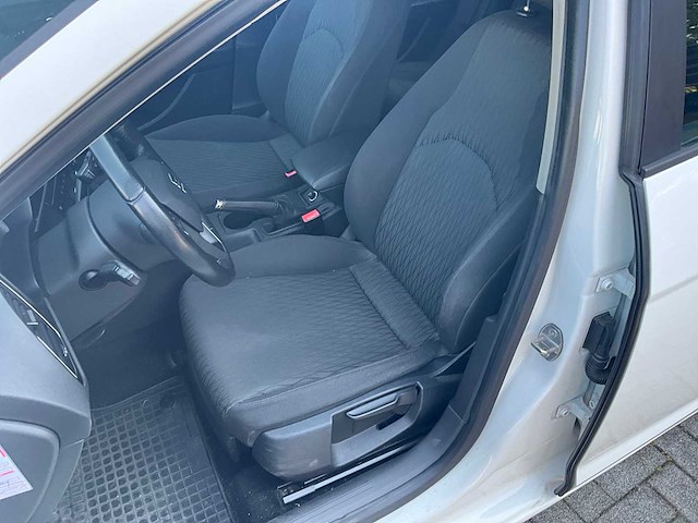 2014 seat leon st 1.2 tsi ref. bns. personenauto - afbeelding 36 van  37