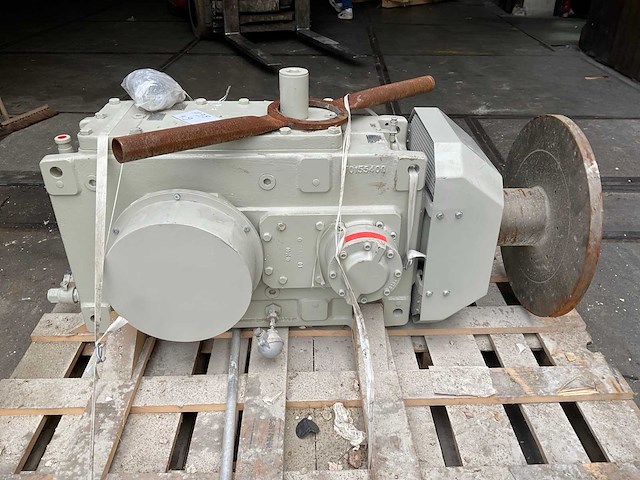 2014 siemens nfj/4772812-0610-001 reductiekast - afbeelding 2 van  5